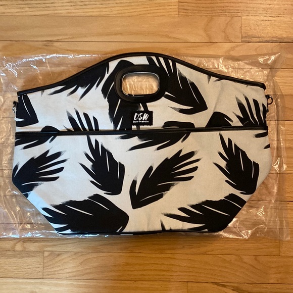 Black & white insulated tote. New - Picture 1 of 6